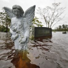 JAV pietryčiuose katastrofiški potvyniai grasina sugriauti užtvankas