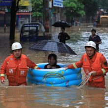 Kinijoje potvyniai per du mėnesius nusinešė daugiau nei 200 gyvybių