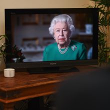 Karalienė Elžbieta II kreipėsi į tautą dėl koronaviruso krizės: mes ją įveiksime