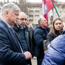 Prie Seimo 1 tūkst. pieno gamintojų reikalauja paramos, K. Navicko pasitraukimo