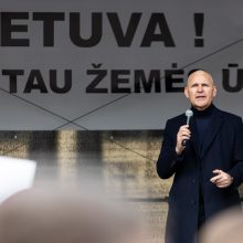 Prie Seimo 1 tūkst. pieno gamintojų reikalauja paramos, K. Navicko pasitraukimo