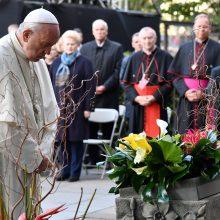 Popiežius: represijas iškentėjusi Lietuva gali tapti vilties švyturiu