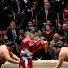 Japonijoje viešinčio D. Trumpo neišgąsdino Šiaurės Korėjos raketų bandymai