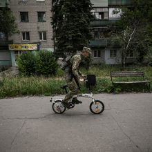 Karas: prie Sjevjerodonecko vyksta įnirtingi mūšiai su Rusija