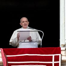 Popiežius gyvai palaimino tikinčiuosius Šv. Petro aikštėje