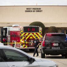 Teksase bažnyčios lankytojai nukovė užpuoliką, nušovusį du žmones