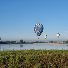 Lietuviai startuoja pasaulio karšto oro balionų čempionate, tikslas – dešimtukas