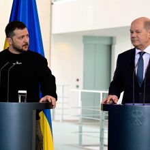 O. Scholzas: Vokietija rems Ukrainą tiek, kiek reikės