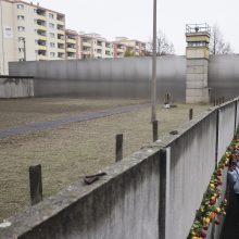 Berlyno sienos griūties 30-metis: A. Merkel paragino ginti demokratiją ir laisvę