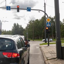 Vairuotojai skundžiasi dėl sankryžos: eismas nejuda taip efektyviai, kaip galėtų