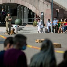 Karo muziejuje – moksleivių pažintis su tarnybiniais keturkojais