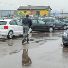 Automobilių turgaus mados: užsieniečių pirkiniai skiriasi kaip diena ir naktis