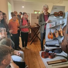 Pažintis: moksleiviai apsilankė tradicinių instrumentų muziejuje „Skaņumāja“.