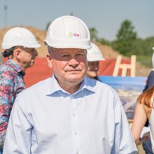 Verslo miestelio „Urban HUB“ statybų pradžią paskelbė įkurdinta bičių bendruomenė