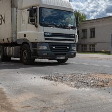 Kauniečiai stebisi: kodėl išrausta neseniai sutvarkyta gatvė?