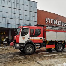 „Studlende“ pasklido dūmai: žmonės buvo evakuoti