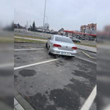 Vairuotojams užkliuvo policininkų elgesys