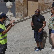Turistams Romoje draudžiama prisėsti ant garsiųjų Ispaniškųjų laiptų