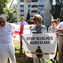 Prie Rusijos ambasados paminėtos 10-osios karo Gruzijoje metinės