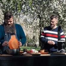 Užkandžiai ir patiekalai gardžiai iškylai gamtoje