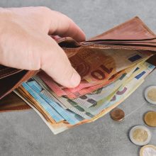 Nuo sausio – finansiniai pokyčiai: didėja minimali alga, bet kai kas kišenes ir patuštins