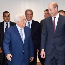 Princas Williamas susitiko su palestiniečių prezidentu