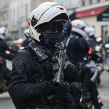 Per 19-ąją „geltonųjų liemenių“ protesto akciją neapsieita be susirėmimų