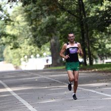 Kauno Ąžuolyno bėgime pirmą kartą startavo ir neįgalieji