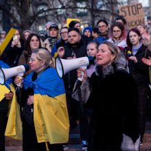 Atsiliepę į V. Zelenskio kvietimą paremti Ukrainą, Vilniuje susirinko apie 4 tūkst. žmonių 