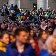 Atsiliepę į V. Zelenskio kvietimą paremti Ukrainą, Vilniuje susirinko apie 4 tūkst. žmonių 