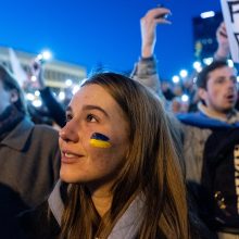 Atsiliepę į V. Zelenskio kvietimą paremti Ukrainą, Vilniuje susirinko apie 4 tūkst. žmonių 