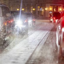 Naktį eismo sąlygas sunkins šerkšnas ir rūkas