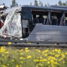 Vokietijoje sunkvežimiui įsirėžus į lenkų autobusą, sužeisti dešimtys žmonių