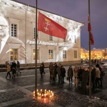 Vilnius gedi kartu su Gdansku: nuleidžiamos vėliavos