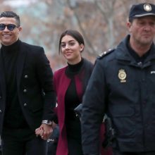 C. Ronaldo išvengė įkalinimo, bet turės sumokėti milžinišką baudą