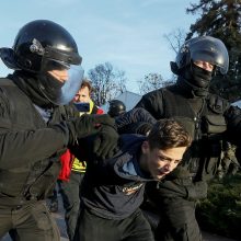 Kijeve protestuotojams susirėmus su policija sužeisti 19 žmonių