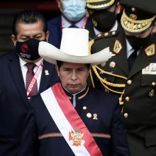 Kairuolis P. Castillo prisaikdintas Peru prezidentu