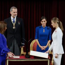 Ispanijos sosto įpėdinė per savo 18-ąjį gimtadienį prisiekė ištikimybę konstitucijai