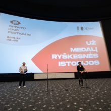 Sporto kino šventė prasidėjo: festivalio atidaryme sujaudino ukrainiečių gimnastės istorija