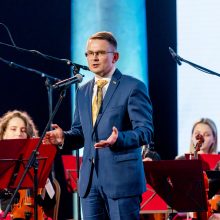 Vilniaus rotušėje už nuopelnus apdovanoti 79 medikai