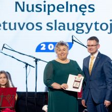 Vilniaus rotušėje už nuopelnus apdovanoti 79 medikai