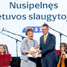 Vilniaus rotušėje už nuopelnus apdovanoti 79 medikai