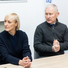 A. Širinskienė renka parašus: siūlo pasitikėjimą M. Majausku pasitikrinti Seime