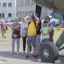 Kauno aviacijos šventėje – įspūdingi pasirodymai tarp žemės ir dangaus