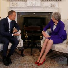 Donaldas Tuskas ir Theresa May