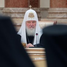 Rusijos patriarchas perspėjo apie kovos su smurtu artimoje aplinkoje įstatymo pavojus