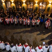 Kaune – įspūdinga kryžiaus kelio procesija