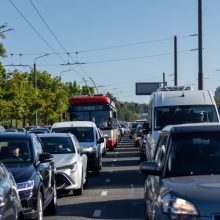 „AutoTyrimai“: naujų lengvųjų automobilių kovą – 7 proc. mažiau