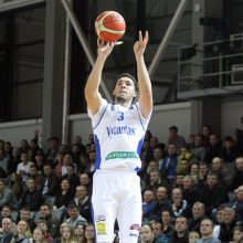  LiAngelo Ballas pelnė 37 taškus