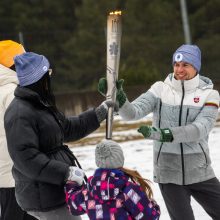 Druskininkuose atidarytas jubiliejinis „LTeam žiemos festivalis 2023“: olimpiečiai įžiebė ugnį